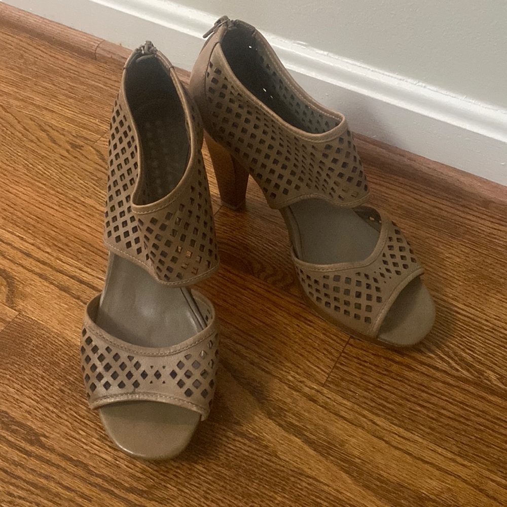 Franco sarto Bentley heels